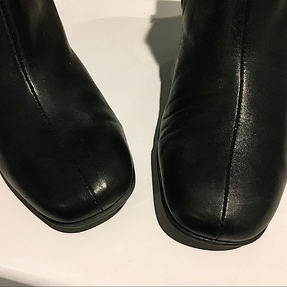 Croft and Barrow Huntley Booties in Black - Picture 5 of 11